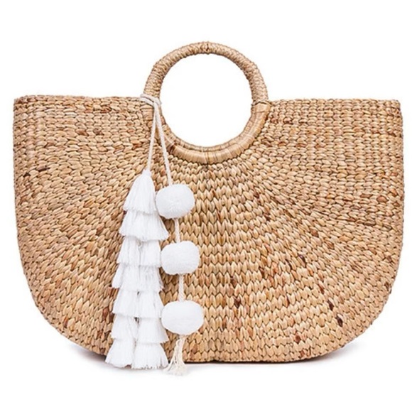 NWOT JADEtribe Beach Basket Large Tassel White Handmade Resort Coastal Vacation - Picture 1 of 5